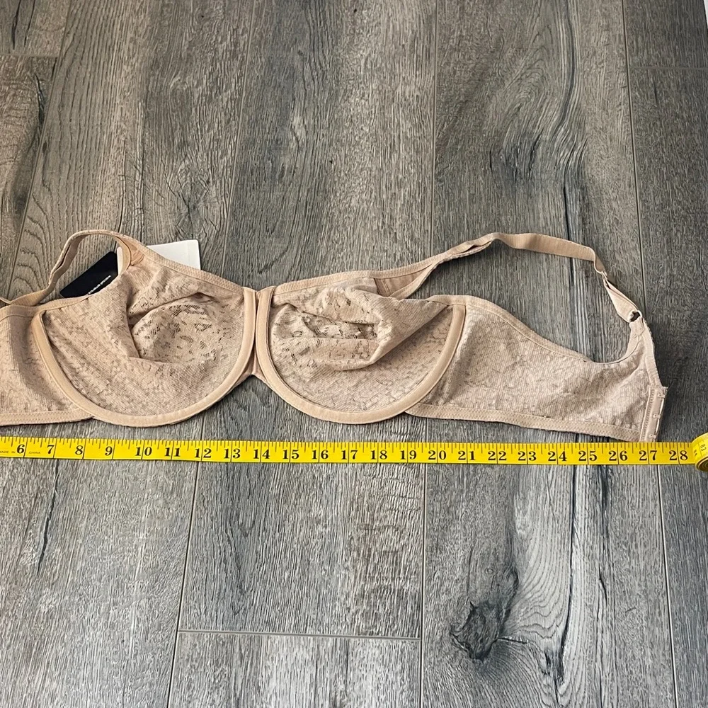 Wacoal Lace Underwire Bra in Tan - Picture 7 of 7